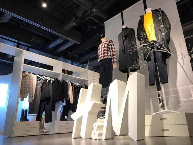 H&M Showroom