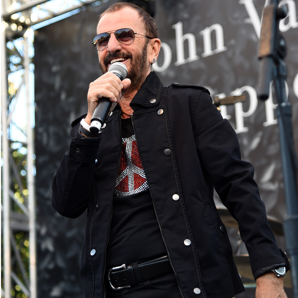 【新品】ジョン・ヴァルベイトスJOHN VARVATOS　ストライプジャケット 新品】ジョン・ヴァルベイトスJOHN VARVATOSストライプジャケット
