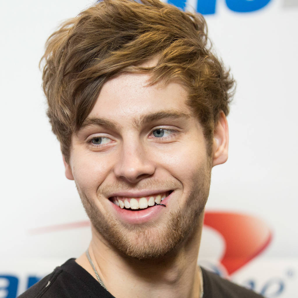 5sosのルーク ヘミングス 新恋人との交際を隠す必要がなくなって安堵 Glamjp グラム 5sosのルーク ヘミングス 新恋人との交際を隠す必要がなくなって安堵 Glamjp グラム