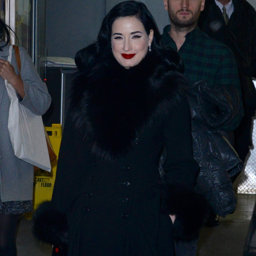 クレンズ ダイエットが苦手なディタ フォン ティース スムージーとピラティスで美ボディを維持 Glamjp グラム