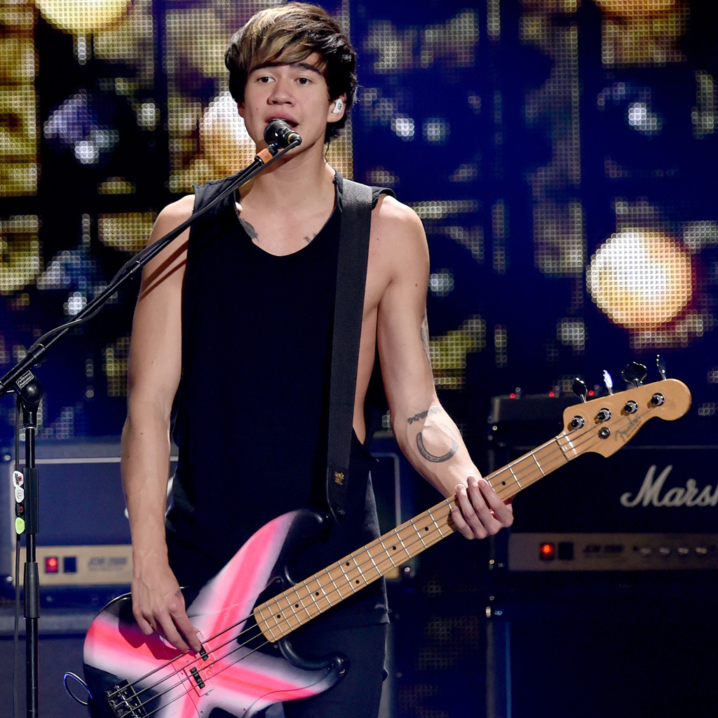 5sosのカラム フッド 寝る前に見る フレンズ のせいでチャンドラーの夢ばっかり見る Glamjp グラム 5sosのカラム フッド 寝る前に見る フレンズ のせいでチャンドラーの夢ばっかり見る Glamjp グラム