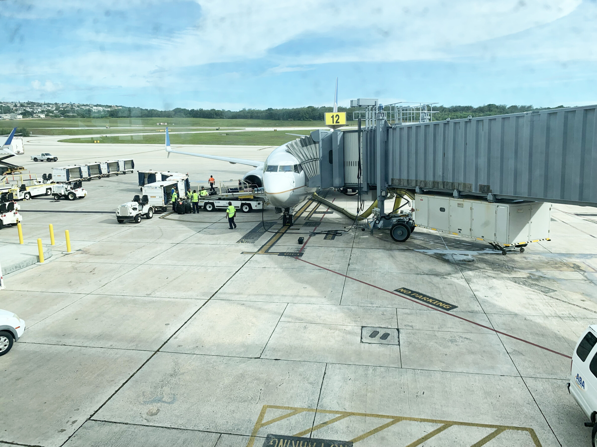 グアム国際空港で撮影したユナイテッド航空の飛行機