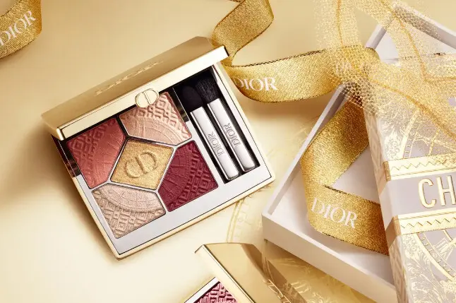 DIOR クリスマスコレクション2024 限定ハイライター パルファン・クリスチャン・ディオール、「クリスマス