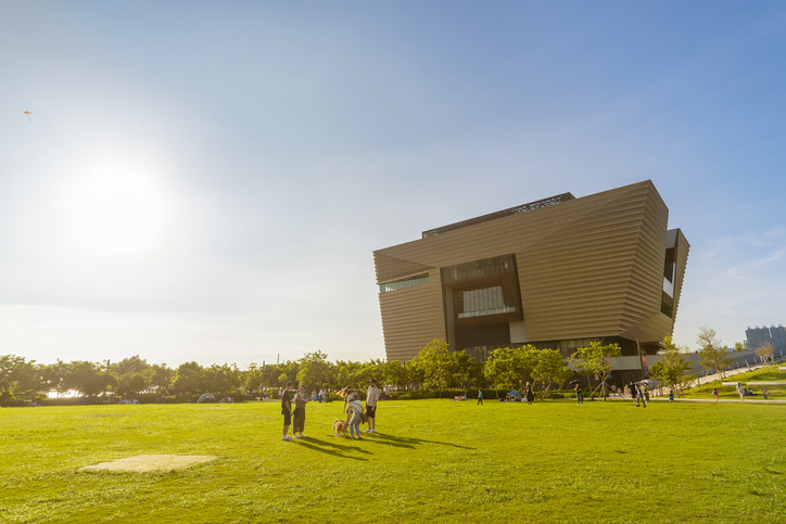 Hong Kong Palace Museum in West Kowloon cultural district in Hong Kong city | Glam(グラム)