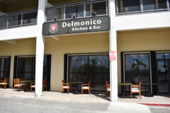 デルモニコ キッチン バー外観