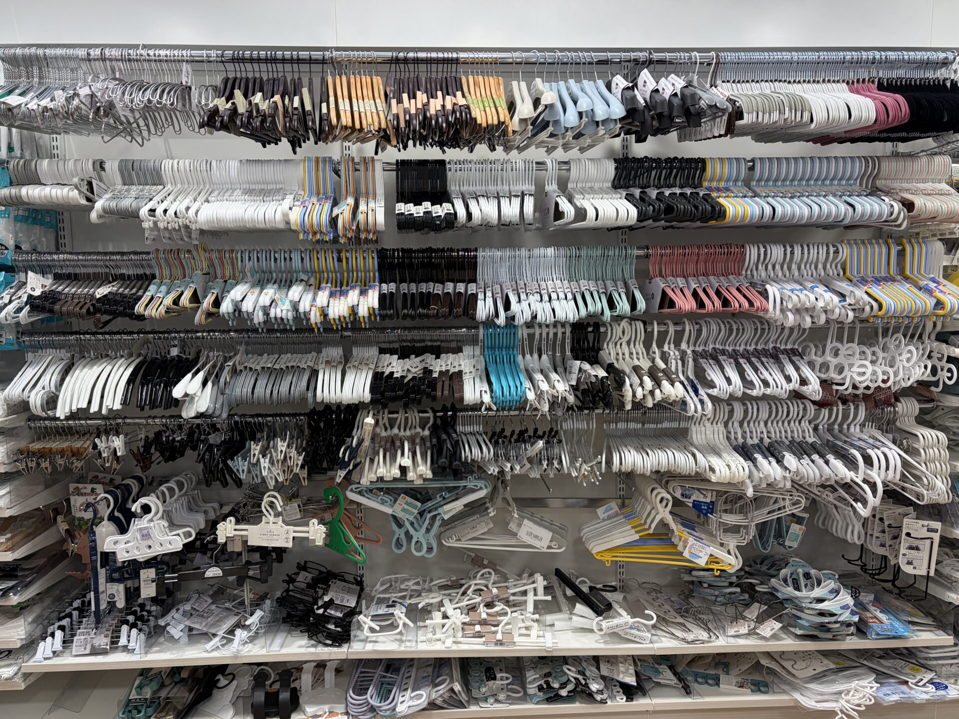 ハンガー売り場