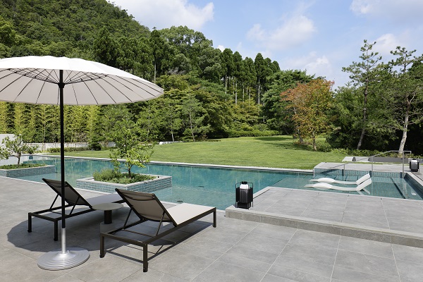 20220330080358_img_gallery | GLAM(グラム)|自分らしく生きる女性に、1日1GLAMを。 ROKU KYOTOの公式サイトより引用