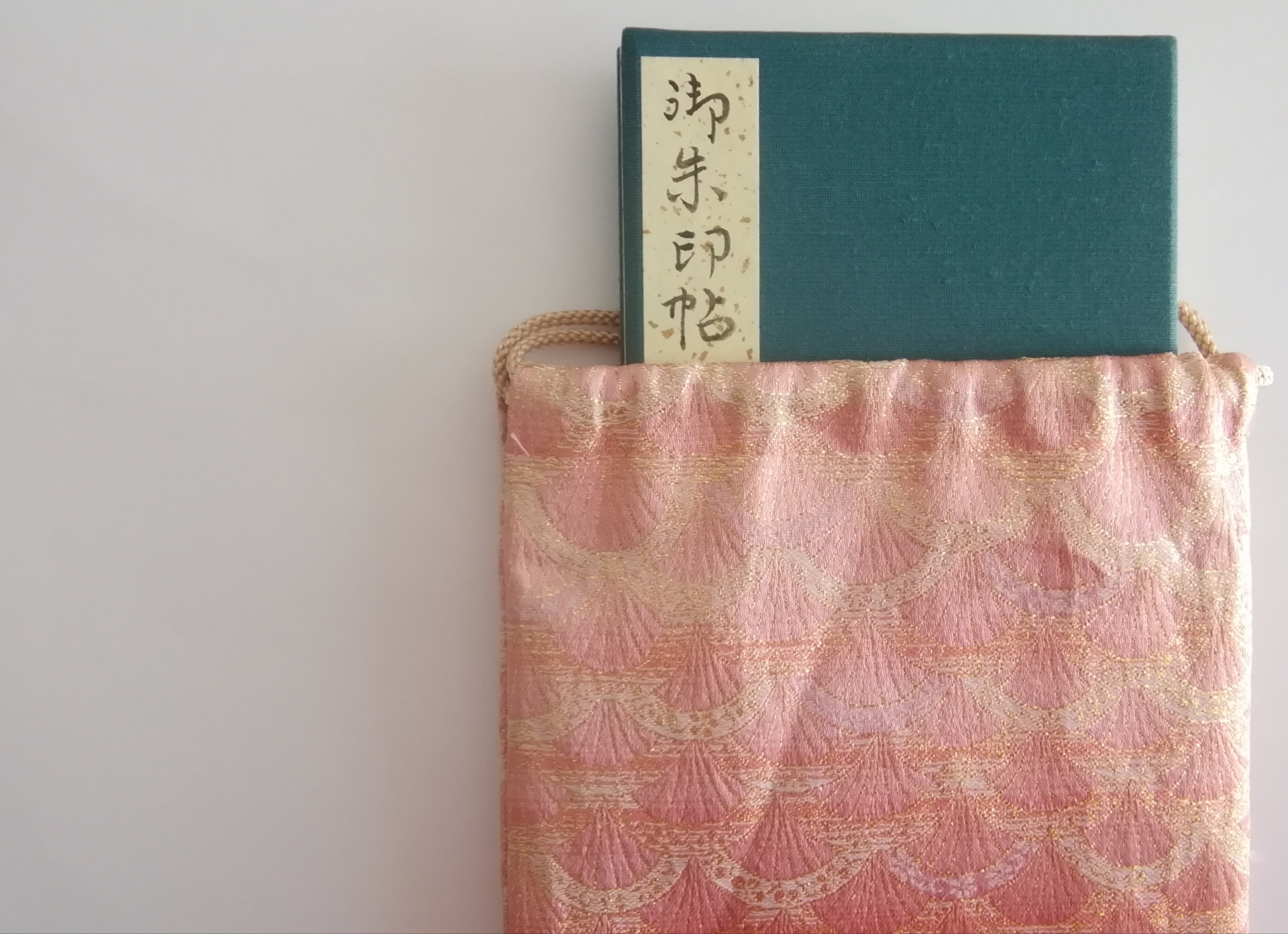 御朱印でひどいと感じてしまう主な原因と背景