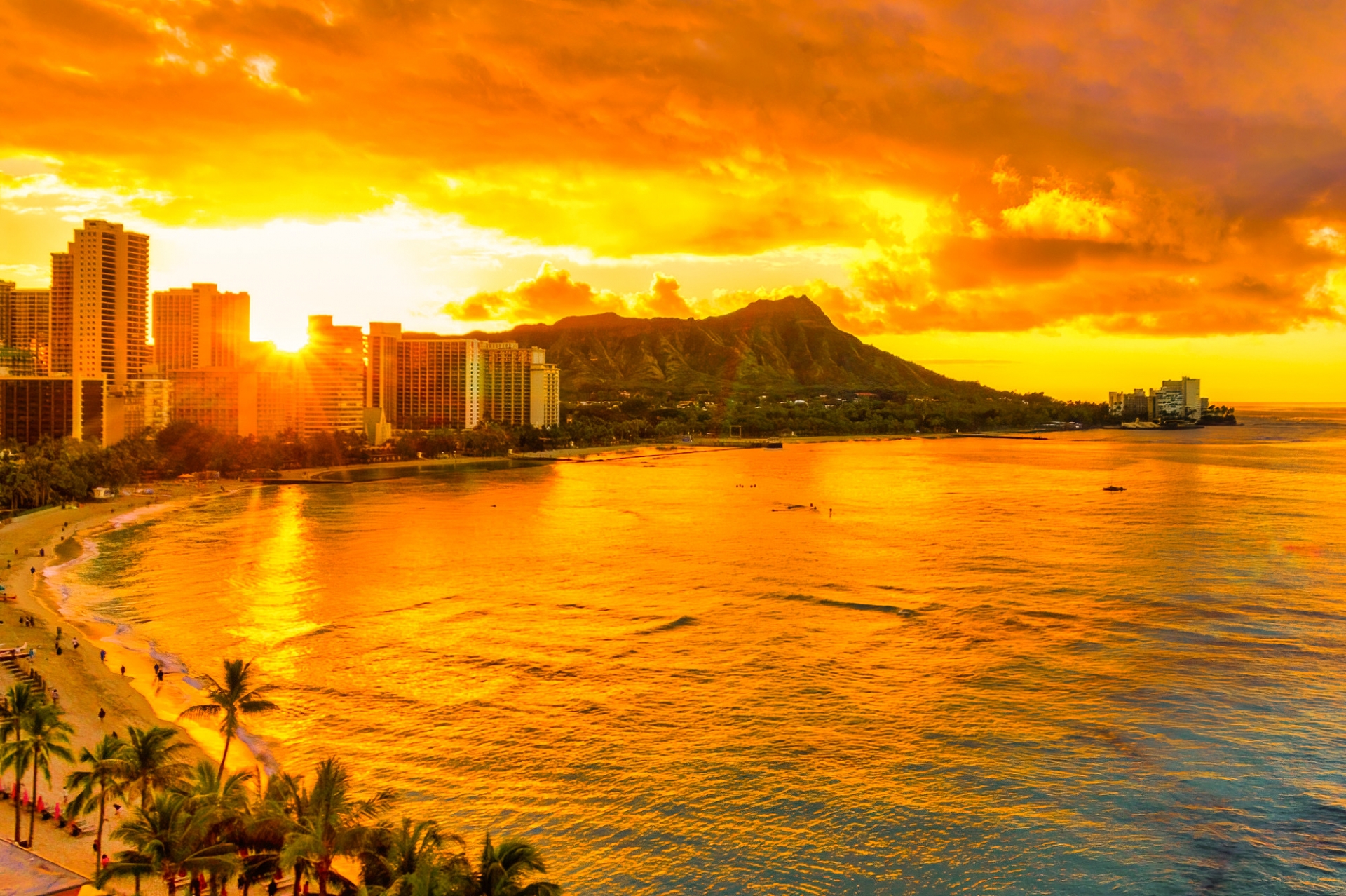 4840075_m | GLAM(グラム)|自分らしく生きる女性に、1日1GLAMを。 ダイヤモンドヘッドを望む優雅な朝