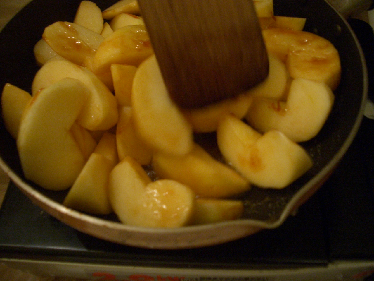 542082_m | GLAM(グラム)|自分らしく生きる女性に、1日1GLAMを。 失敗を防ぐキャラメリゼの基本と煮込みのテクニック