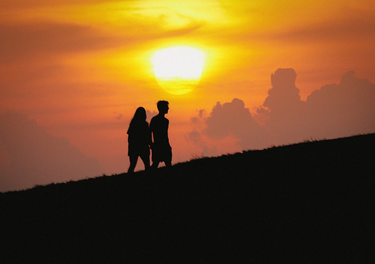 AB型男性とB型女性の基本的な相性と惹かれ合う理由