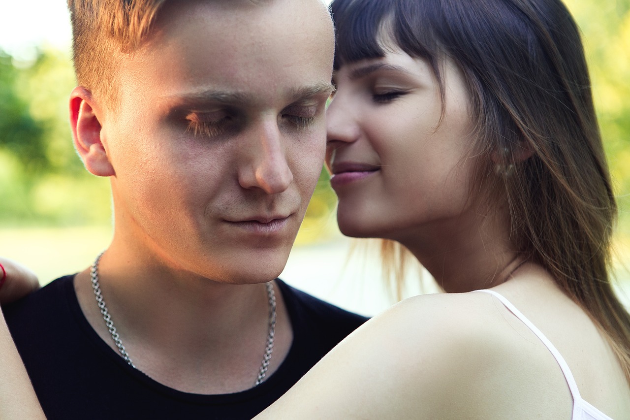 AB型男性とB型女性の相性は？掴みどころのない彼との距離を縮める恋愛のヒント