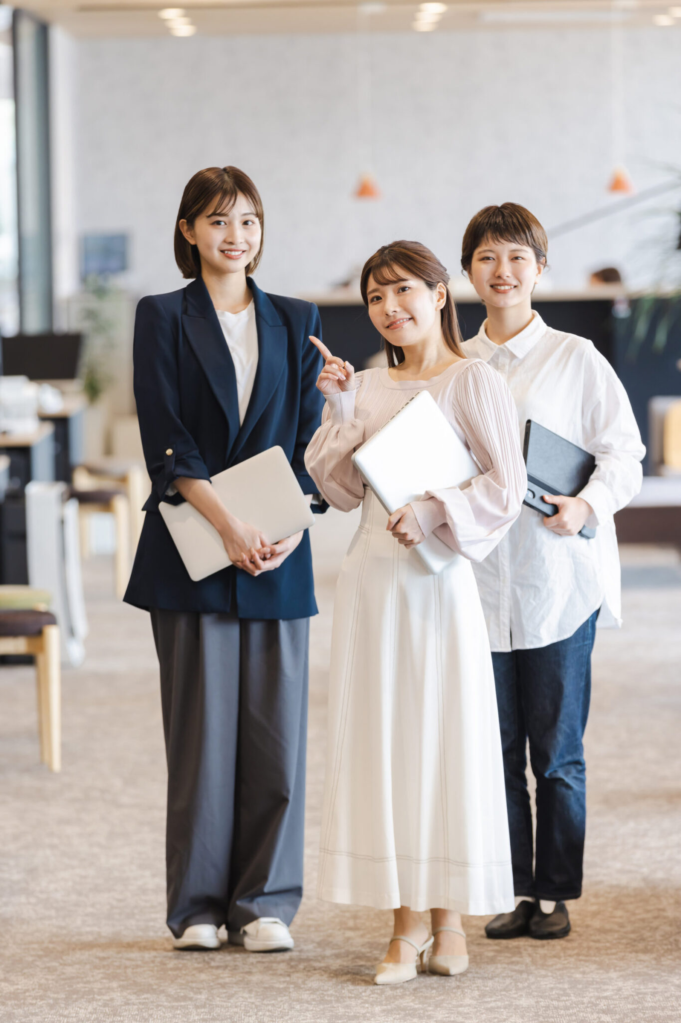 あやかるの意味とは?正しい使い方や結婚・出産などのシーン別例文を解説 | GLAM(グラム)|自分らしく生きる女性に、1日1GLAMを。