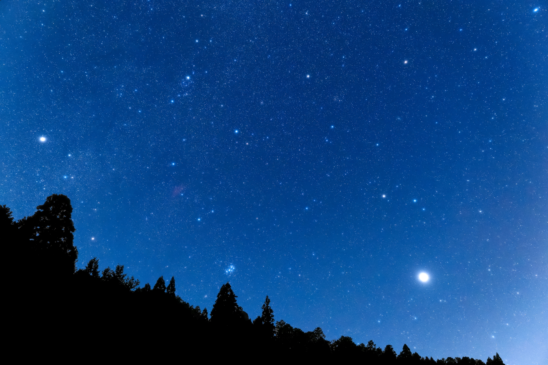 アセンダントとは？占星術における自分自身の表紙