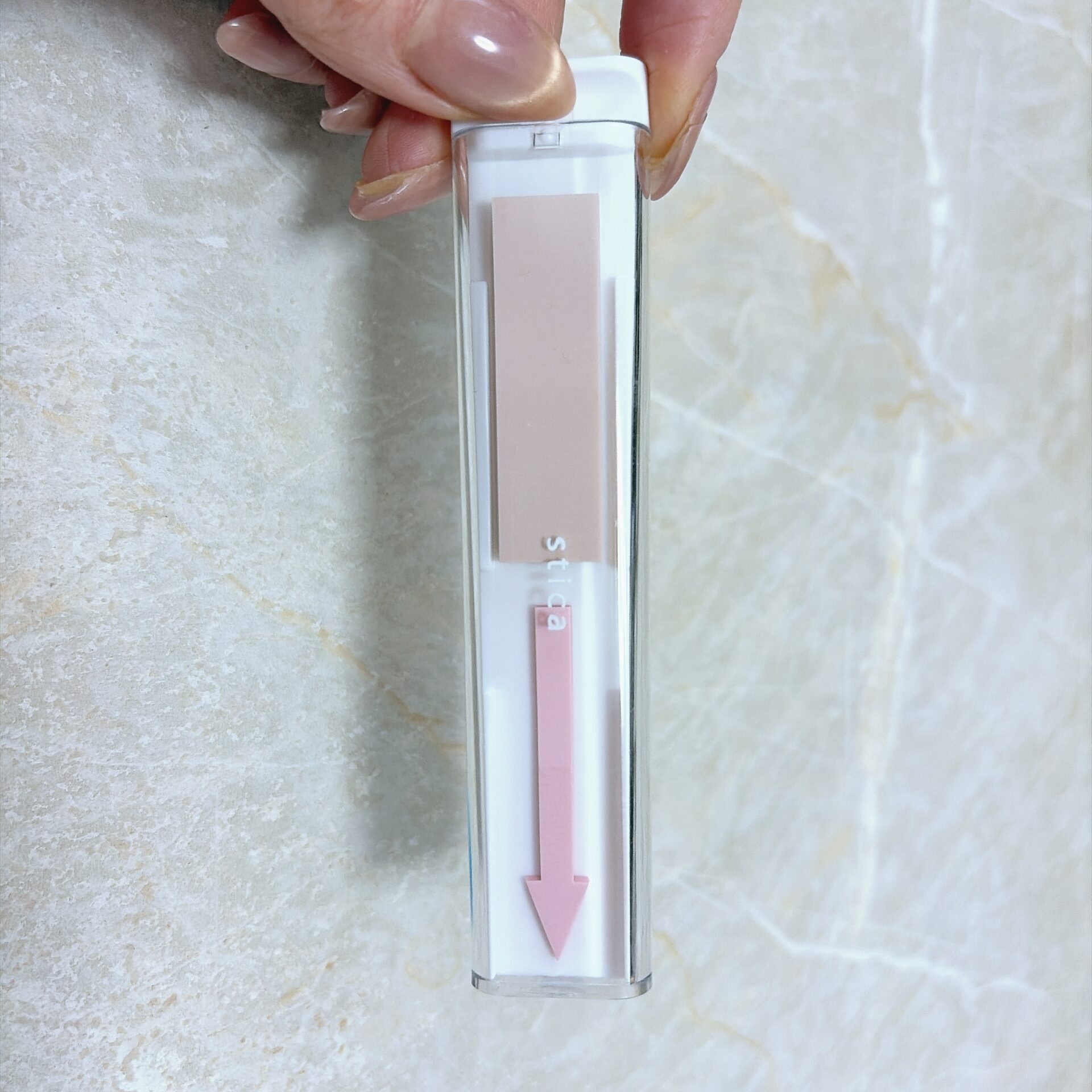 スティック型付箋ケース（ワイド）　付箋を入れた状態