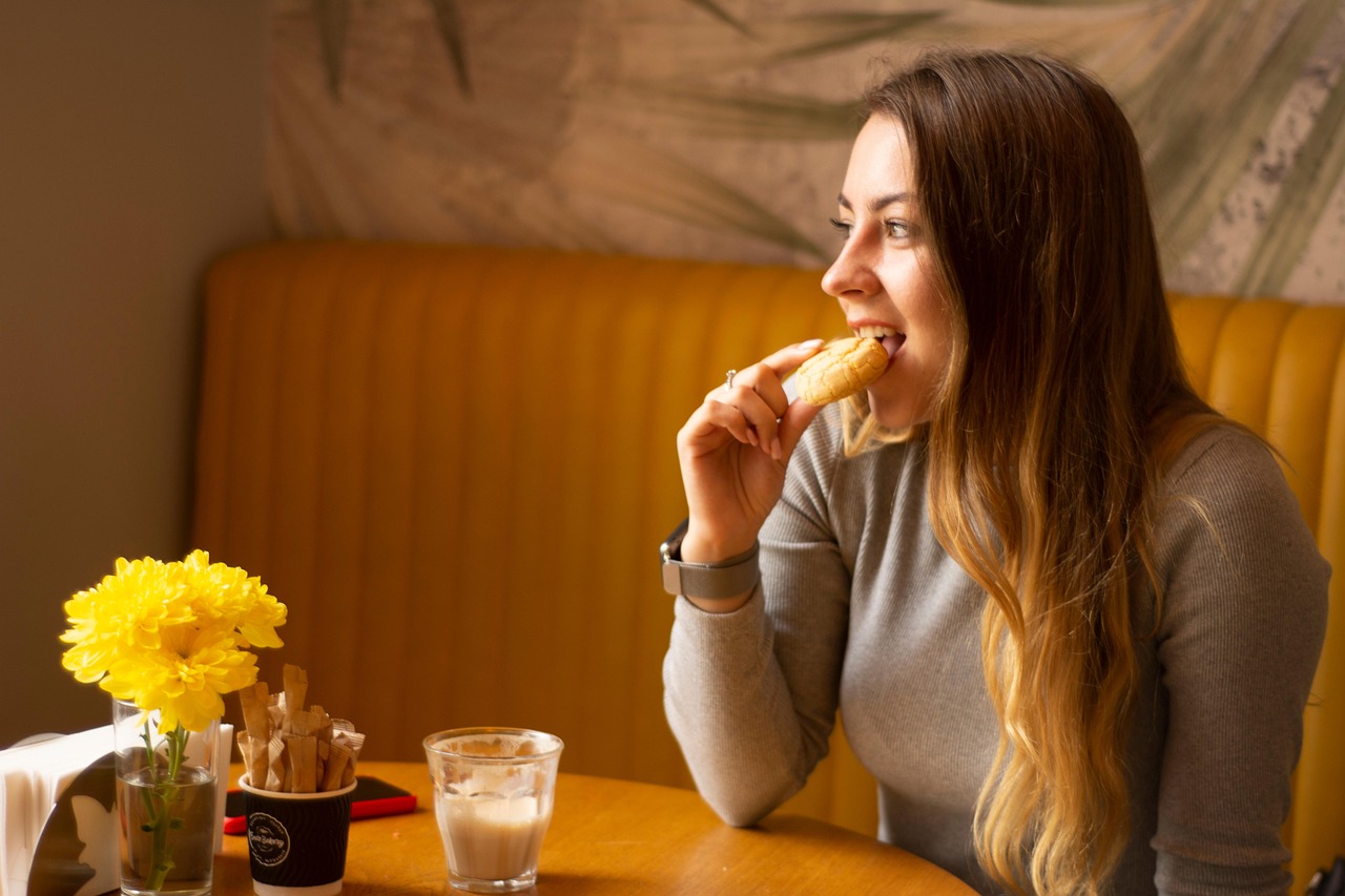 「ソロ活」の完成度がもたらす充足感。不確実な恋愛より、確実な自分時間を