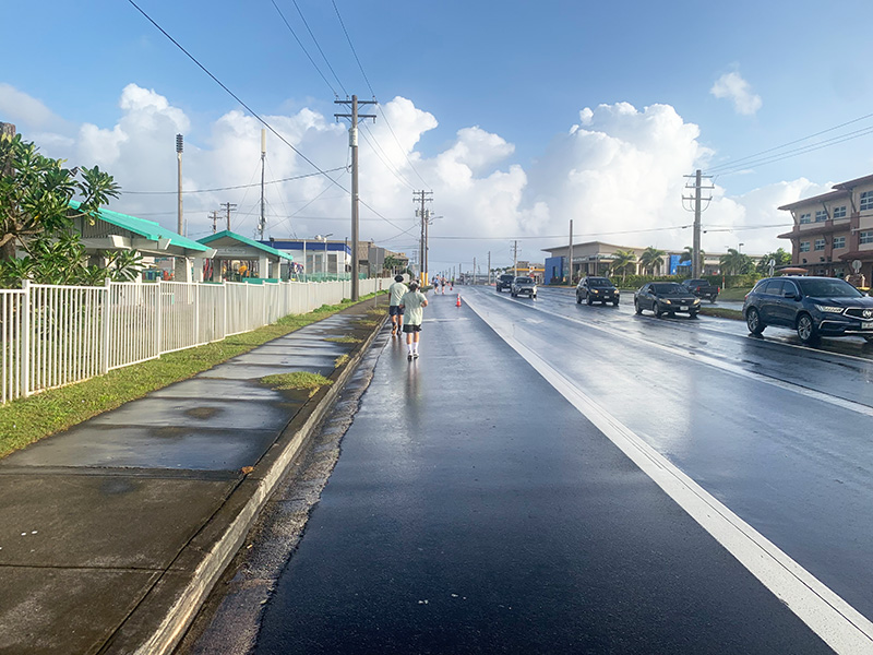 グアムココロードレース コースを走る様子