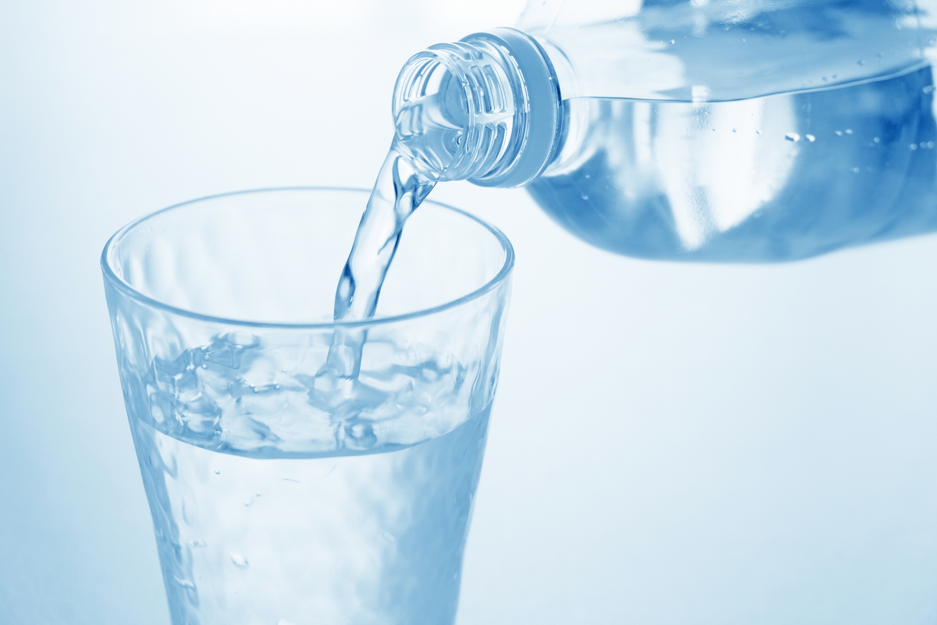 田中みな実さんの水分を意識した生活習慣