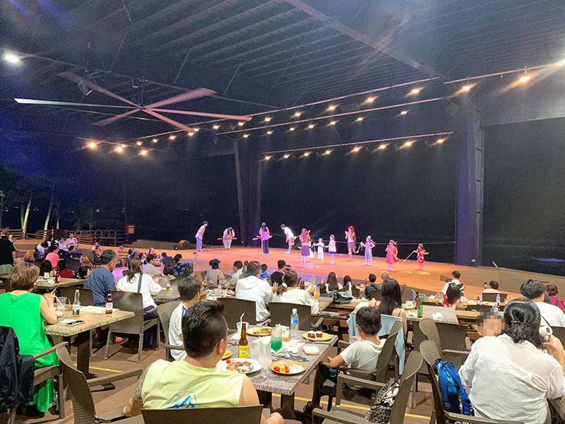 タオタオ・タシの会場