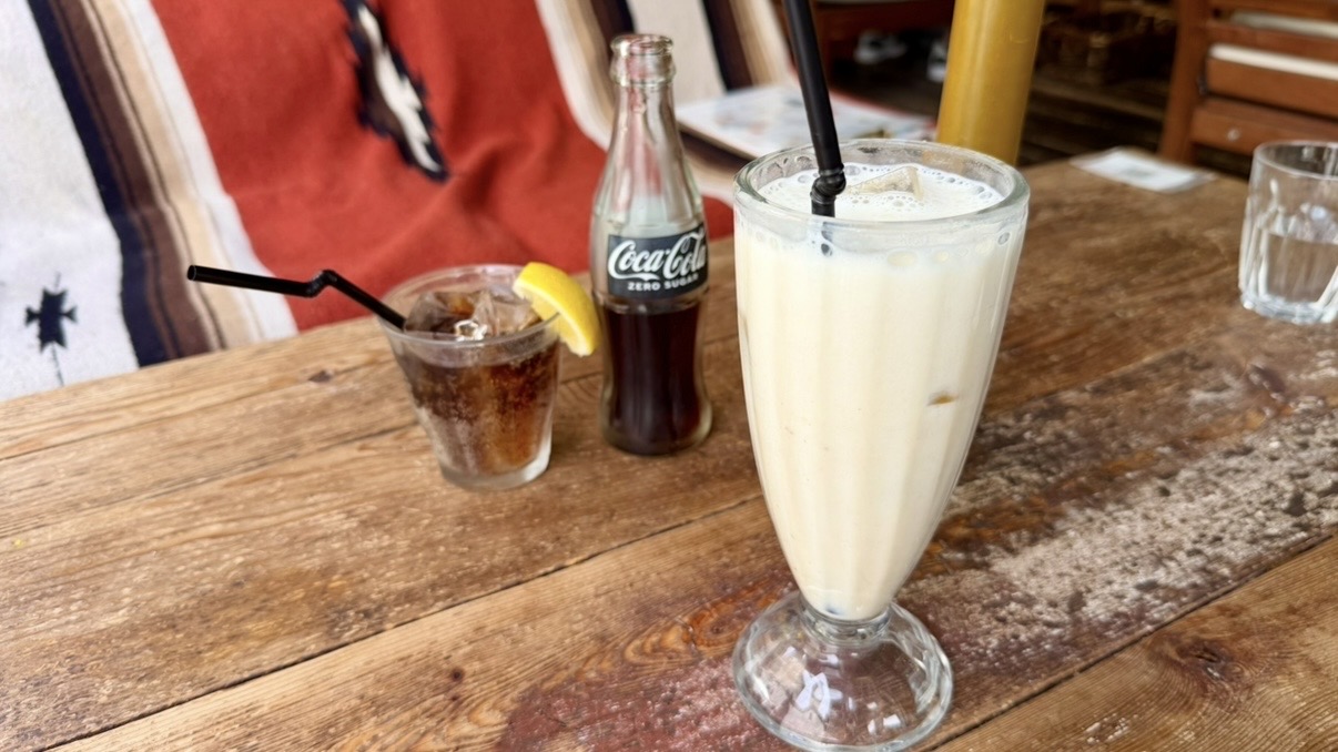 フレッシュバナナミルクとコーラゼロ