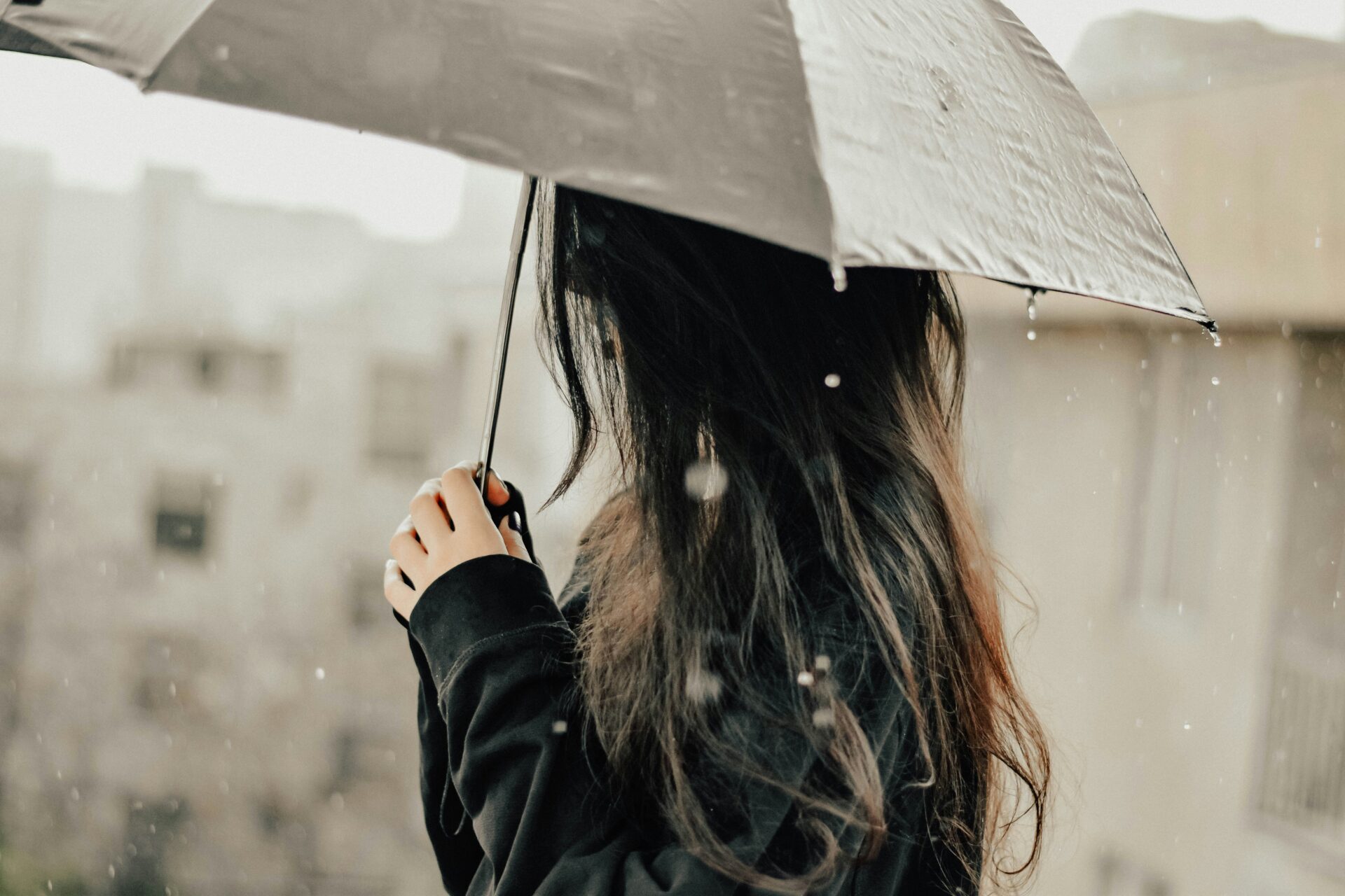晴れ女と雨女の違いはどこにある？