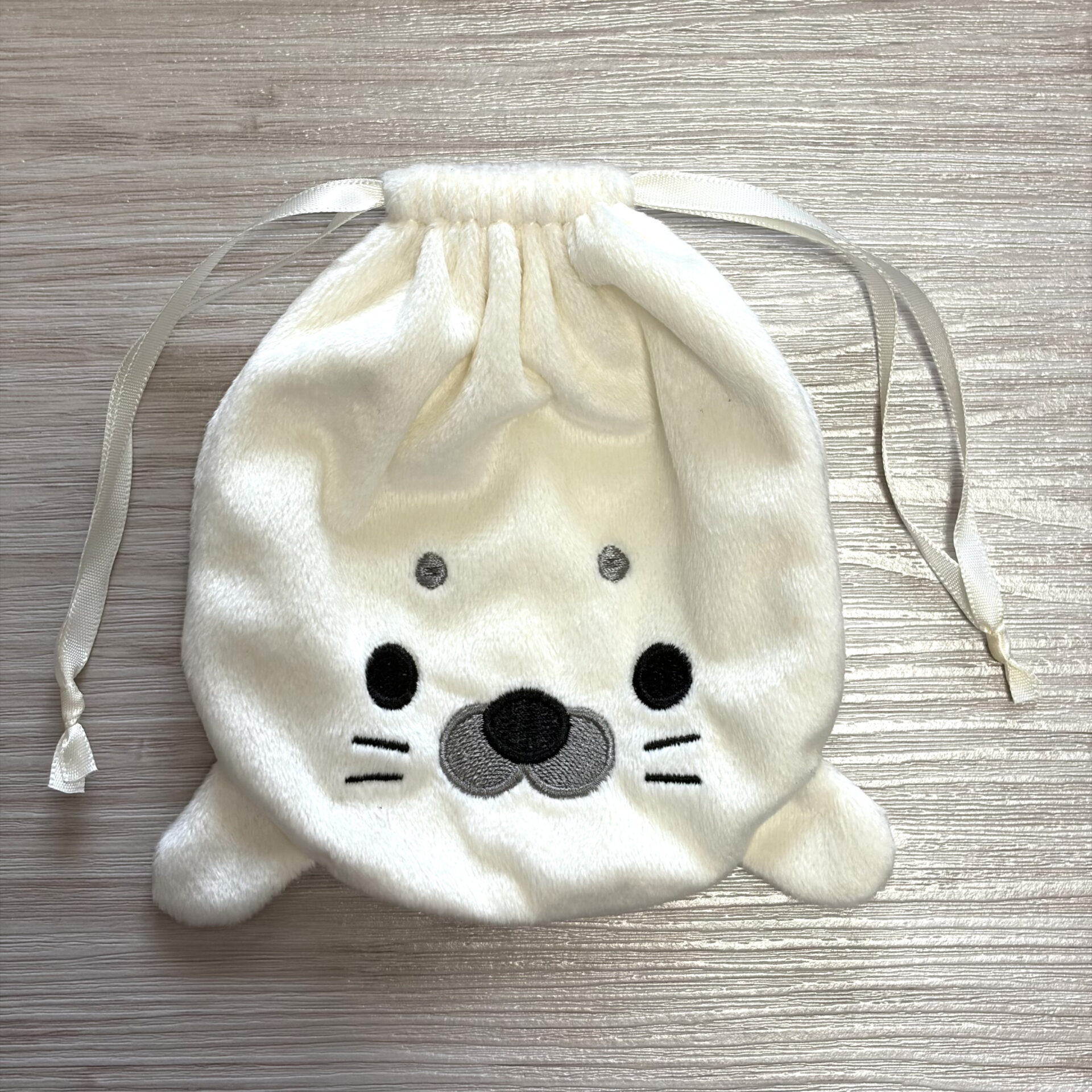 巾着 ふわふわあざらし