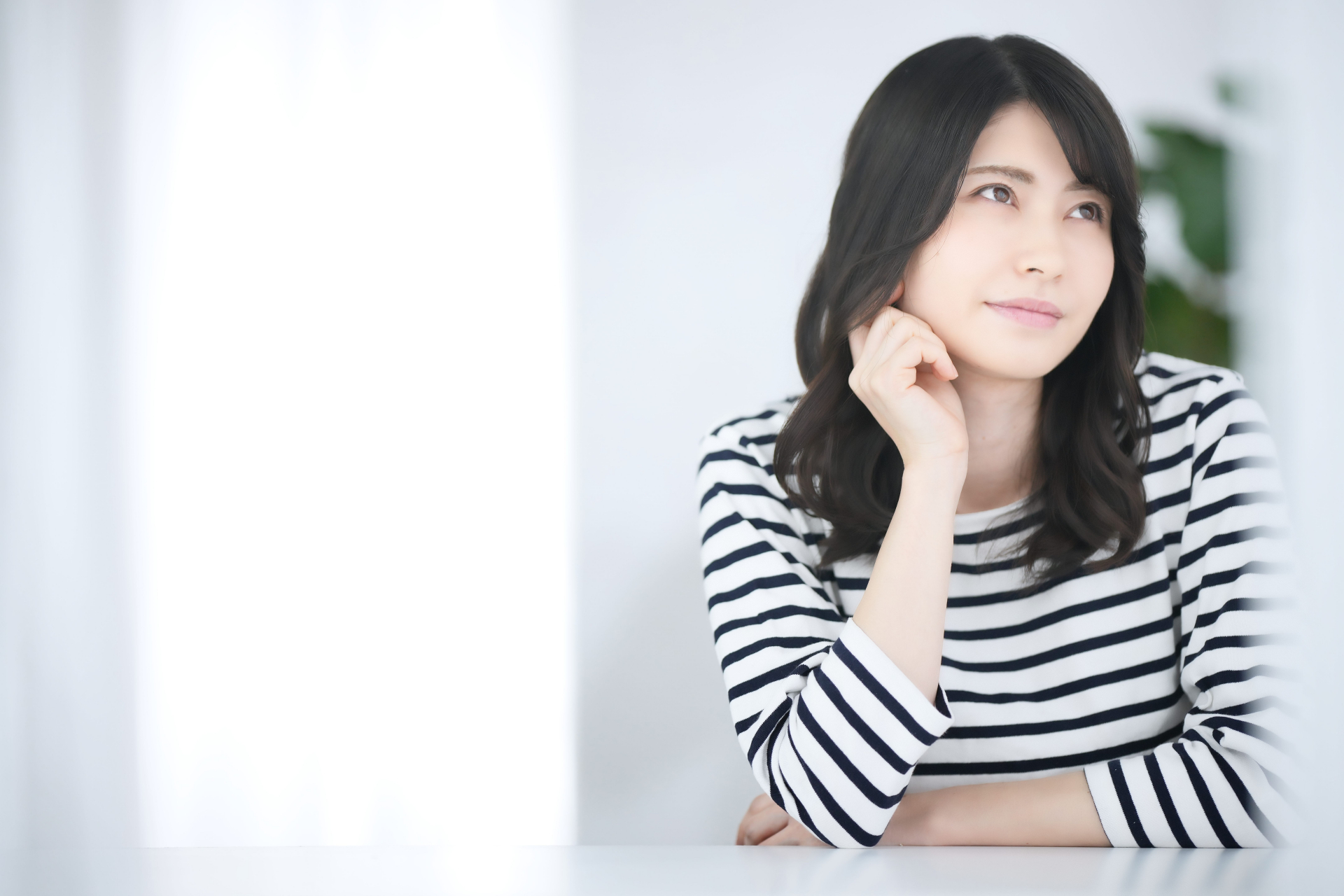 22876490_m | GLAM(グラム)|自分らしく生きる女性に、1日1GLAMを。 ご褒美購入で罪悪感が出る人へ|自己肯定感ケアの考え方