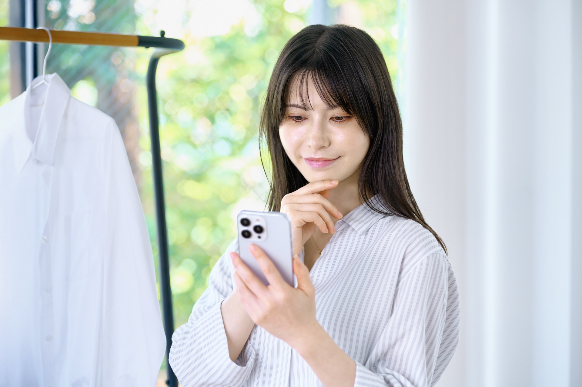 32940762_m | GLAM(グラム)|自分らしく生きる女性に、1日1GLAMを。 40代垢抜けのために今日から変える着こなしのルール