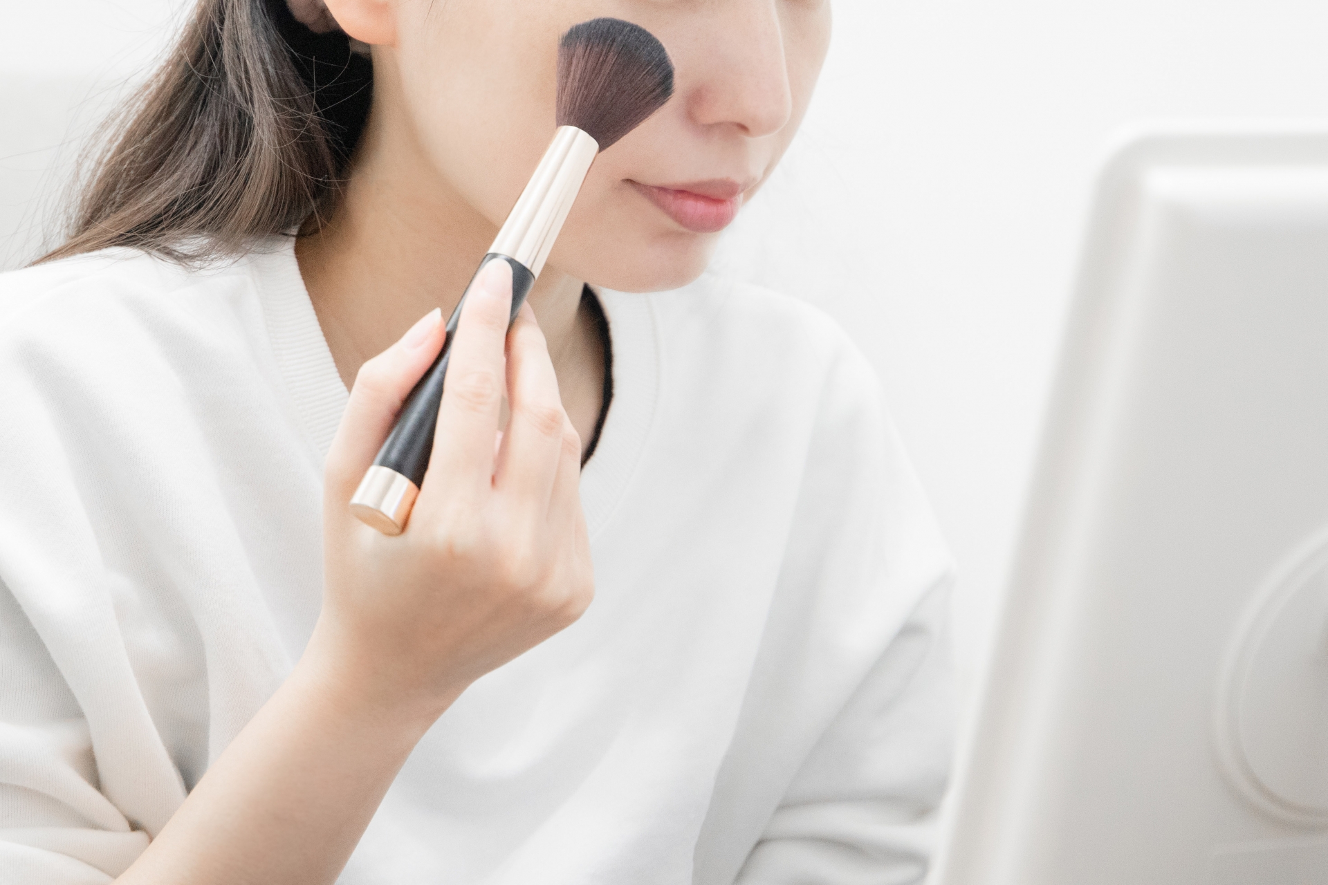 使い方は「気になる部分にさっとひと塗り」でOK