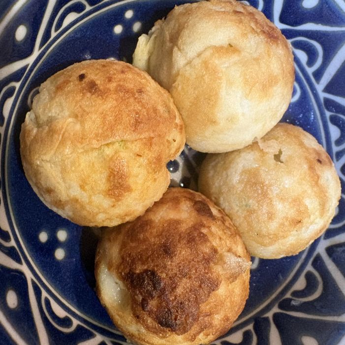 業務スーパーの冷凍たこ焼きはまずい?美味しい?レンジ温めたこ焼きを実食レビュー | GLAM(グラム)|自分らしく生きる女性に、1日1GLAMを。 業務スーパーの冷凍たこ焼きはまずい?美味しい?レンジ温めたこ焼きを実食レビュー