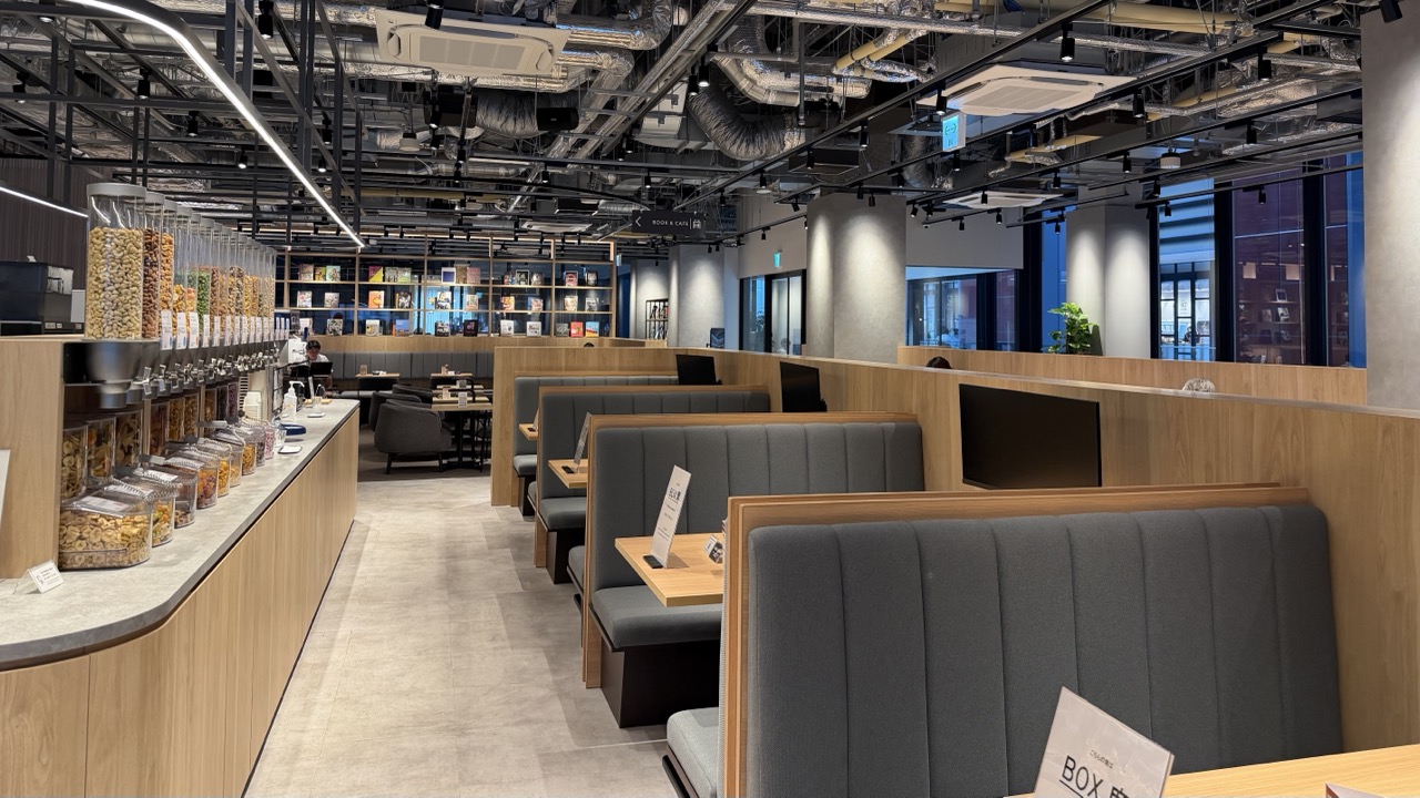 SHARE LOUNGEの店内の様子