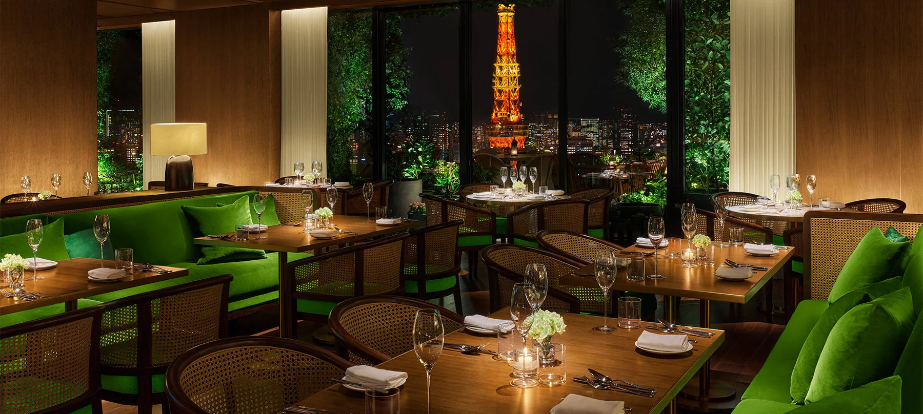 tjr-main-dining-1 | GLAM(グラム)|自分らしく生きる女性に、1日1GLAMを。 Jade Room + Garden Terrace公式サイトより引用