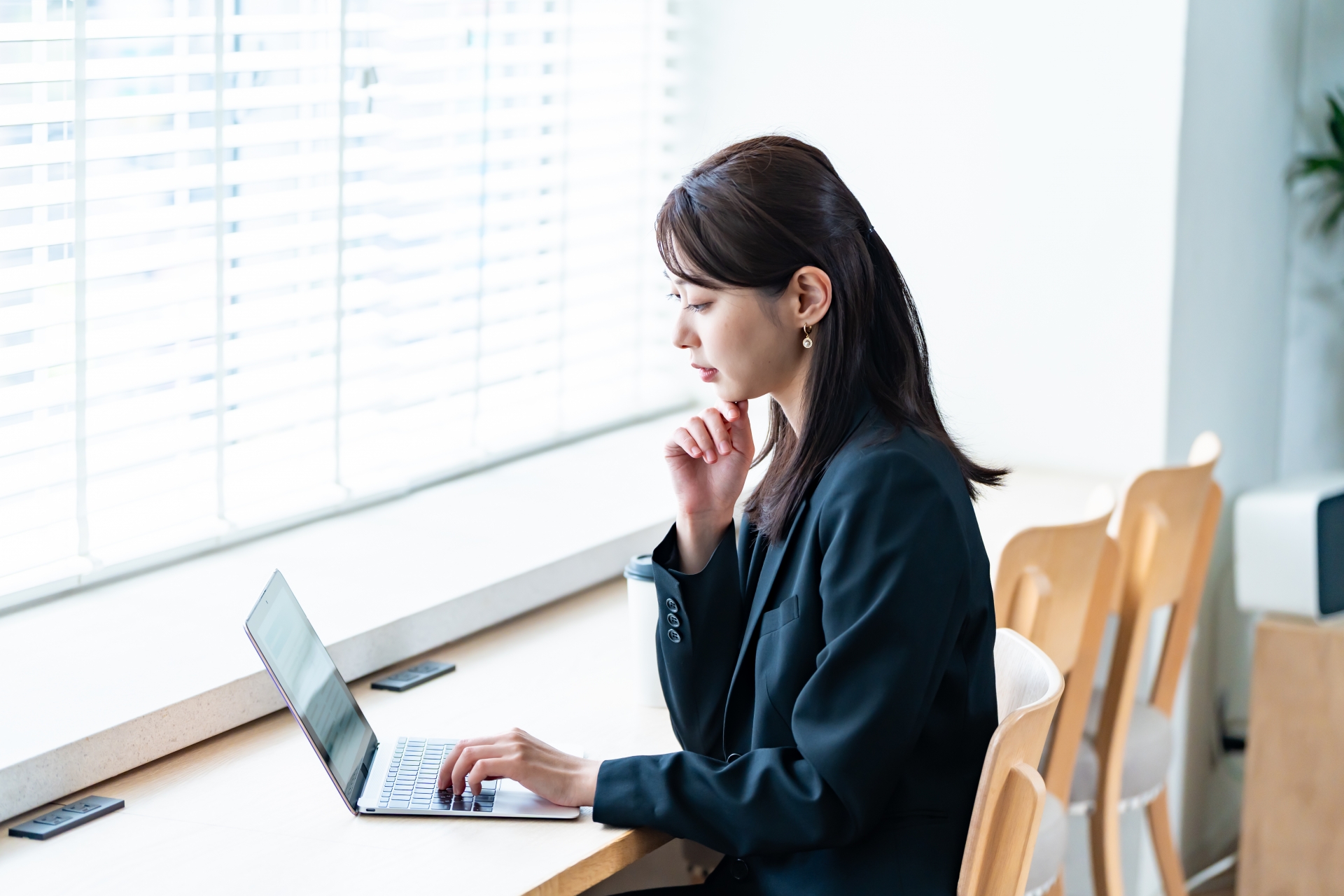 「辞める？我慢する？」で考えない。40代の"疲れた"に効く4つの選択肢マップ