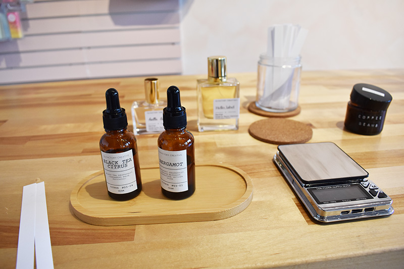 Olfactory Creative Fragrance Studio 香水づくりワークショップのセット