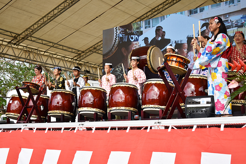 2026グアム日本人会春祭り グアム和太鼓塾ドルフィンジャンプの和太鼓パフォーマンス