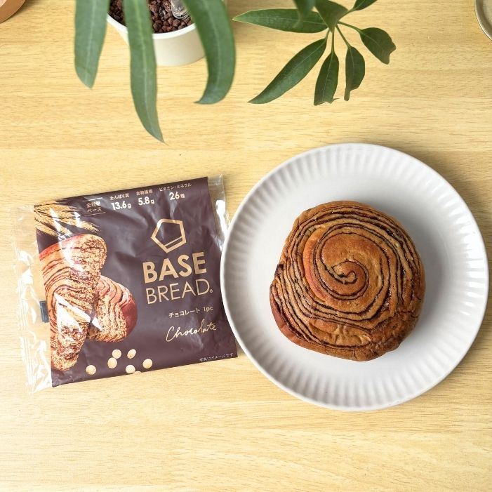 BASE BREAD チョコレート商品概要 | GLAM(グラム)|自分らしく生きる女性に、1日1GLAMを。 BASE BREAD チョコレートの商品概要