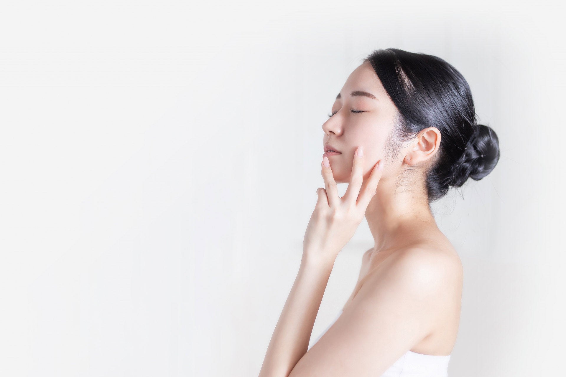 4494001_m | GLAM(グラム)|自分らしく生きる女性に、1日1GLAMを。 毎日のスキンケアに取り入れやすいプレ美容液