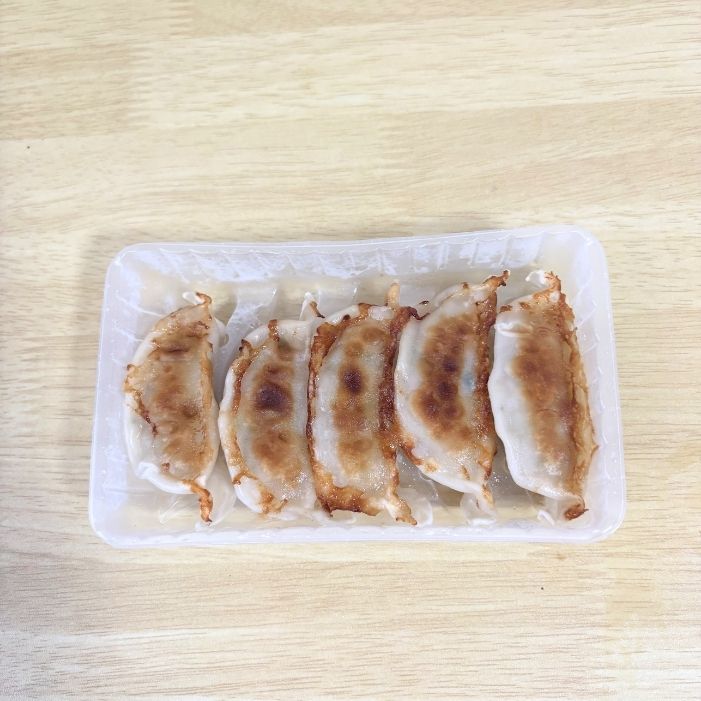 セブン冷凍食品 レンジで焼き餃子を実食レビュー