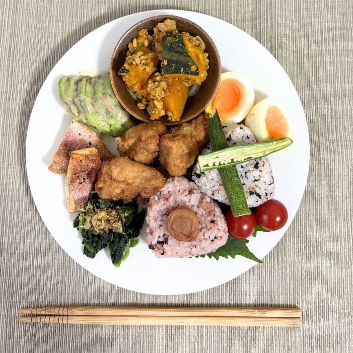 セブン冷凍食品 若鶏もも唐揚げの中身