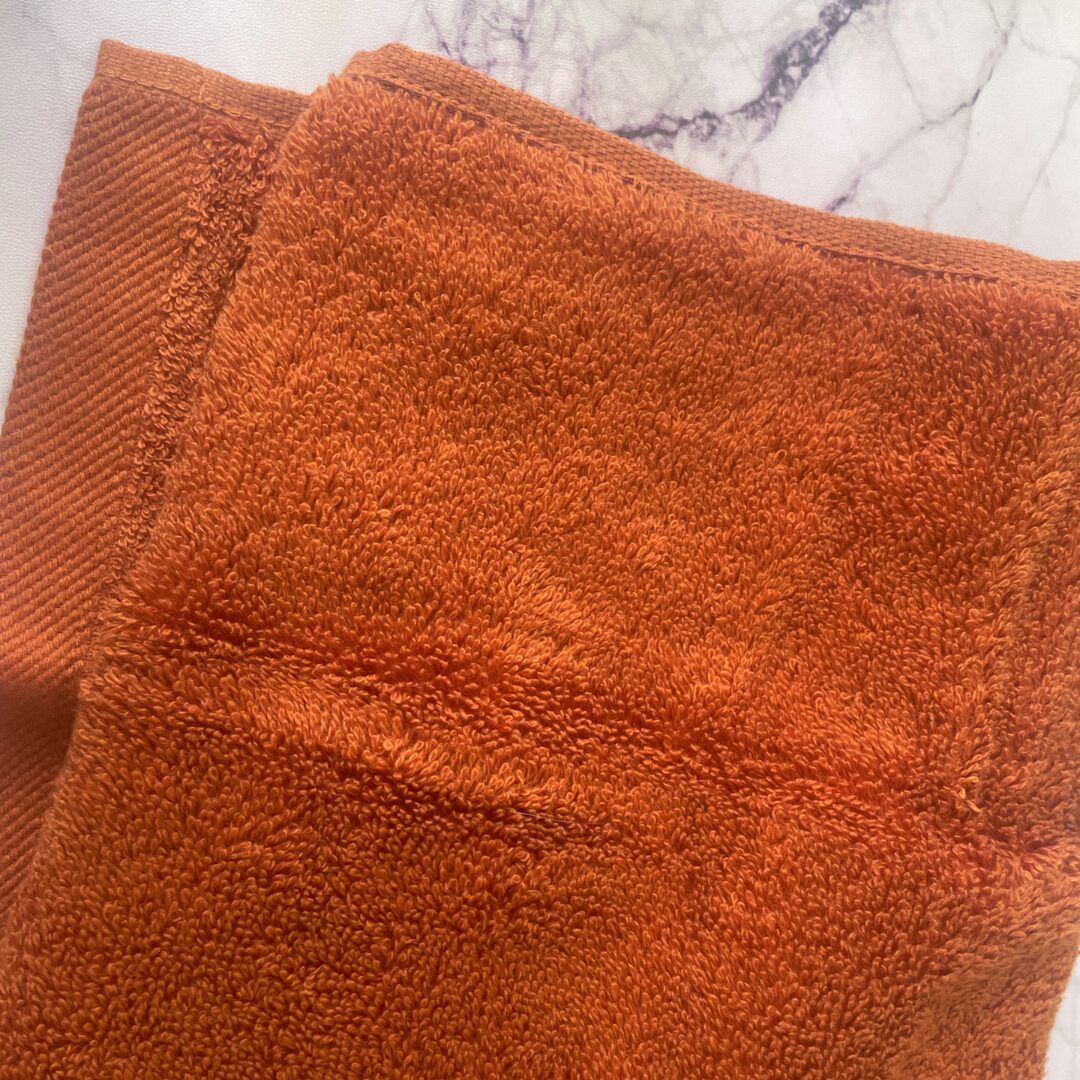 FLUFFY TOWEL やわらかフェイスタオル　素材感
