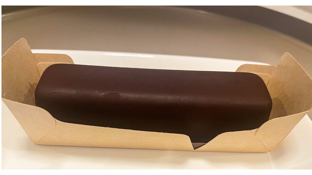 ご褒美スティックケーキ　パリっとふわとろショコラ