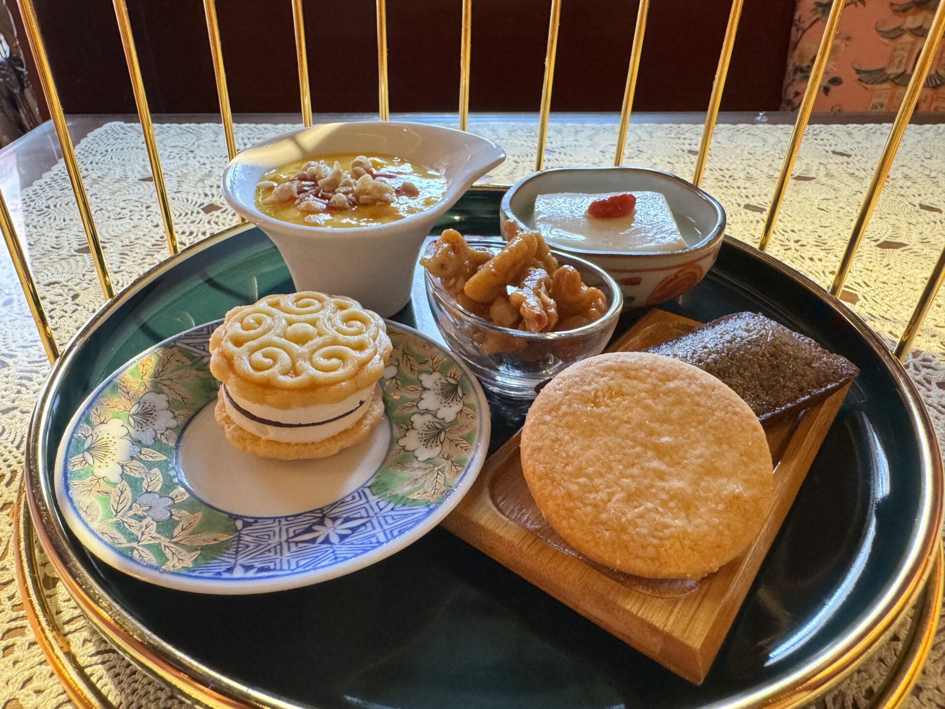 IMG_0993 | GLAM(グラム)|自分らしく生きる女性に、1日1GLAMを。 JOGENRO Afternoon Tea Set 下段